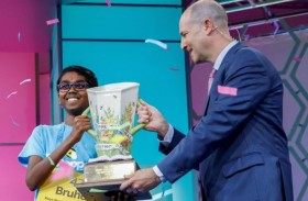 بعمر الـ 12 يفوز بجائزة سكريبس للتهجئة 