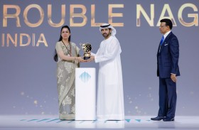 بحضور محمد بن راشد.. حمدان بن محمد يكرّم روبل ناغي من الهند بجائزة «أفضل مُعلِّم في العالم» 2026