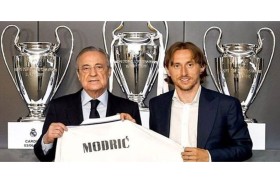 ريال مدريد يجدد عقد مودريتش حتى 2024 