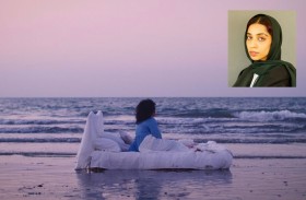 سراء عبد العزيز الشحي تفوز بجائزة الفنون التشكيلية 