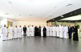 سهيل المزروعي ووزير الأشغال البحريني يبحثان آفاق التعاون في البنية التحتية والنقل