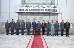 «شرطة أبوظبي» تطلع وفدا من سلوفاكيا على أفضل الممارسات التطويرية