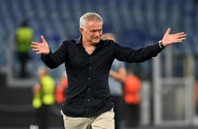  مدرب روما يحث مهاجميه على استغلال كل الفرص