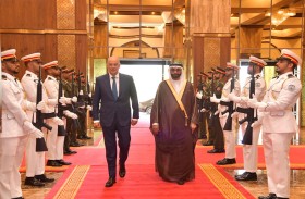 وزير الدولة لشؤون الدفاع يستقبل وزير الدفاع اليوناني