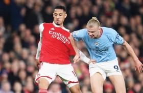 3 مباريات تشعل سباق الصدارة بالدوري الإنجليزي.. وديربي لندن يخطف الأضواء