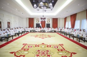 حمدان بن زايد يستقبل أوائل الثانوية العامة على مستوى منطقة الظفرة