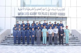شرطة أبوظبي تُطلع الطلبة الدوليين على ممارسات التدريب الافتراضي