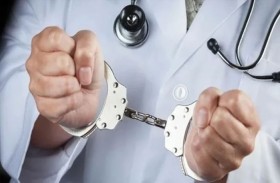 انتحل صفة طبيب لترويج المخدرات 