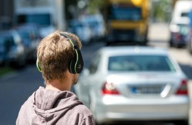 كيف تتغلب على ضعف السمع بسبب الضوضاء؟