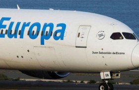 مطبّات هوائية تتسبب بإصابة 30 مسافراً