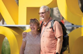 إكسبو 2020 دبي يتيح الحجز المسبق لخدمات برنامج الزوار من كبار السن