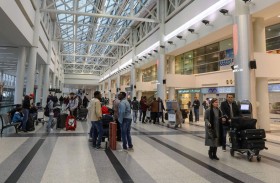 شبان لبنانيون يغادرون البلاد «دون عودة»   