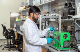 فريق بحثي من «نيويورك أبوظبي» يطور بلورات عضوية تدعم اكتشافات الفضاء