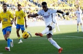 «ريمونتادا» جديدة لريال تضعه في صدارة الليغا 