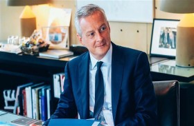 فرنسا تقدم الوسائل اللازمة لتجنب «غرق» الاقتصاد 