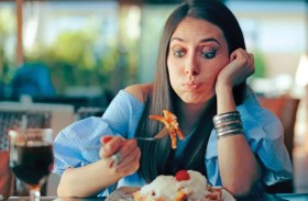 تحفيز الدماغ كهربائيا قد يعالج شراهة الأكل