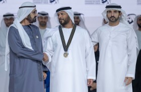 بحضور محمد بن راشد.. حمدان بن محمد يقلد مروان بن غليطة وسام محمد بن راشد للقيادة