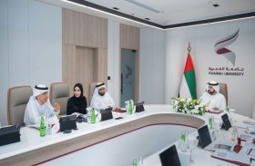 محمد الشرقي يترأس اجتماع مجلس أمناء جامعة الفجيرة ويطلع على مستجدات الوضع الأكاديمي