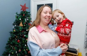 طفلة بنصف قلب