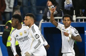 ريال يعيد الفارق مع برشلونة إلى 4 نقاط بفوز صعب على ألافيس 