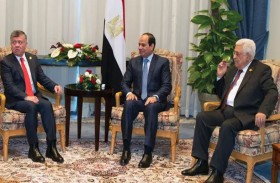 قمة مصرية أردنية فلسطينية لبحث جهود السلام