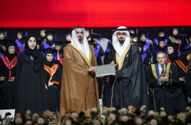 سيف بن زايد يشهد حفل تخريج دفعة «صُنّاع المستقبل» 2025 في جامعة زايد