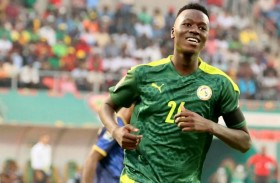 باب غي يعد بسنغال «طموحة جداً» 