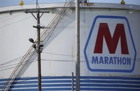 ماراثون بتروليوم تغلق  اثنتين من مصافي النفط