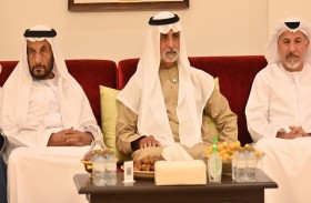 نهيان بن مبارك يعزي في وفاة عوشة القبيسي