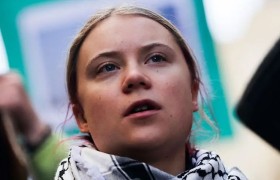 الناشطة السويدية غريتا ثونبرغ تعتزم الإبحار إلى غزة 