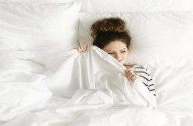 حتى الضوء الخفيف أثناء النوم يؤثر على الجلوكوز