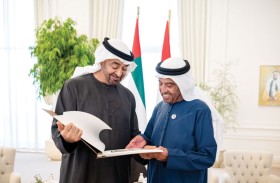 رئيس الدولة يستقبل عبد الله السيد الهاشمي ويوجه بتسمية أحد شوارع أبوظبي باسمه