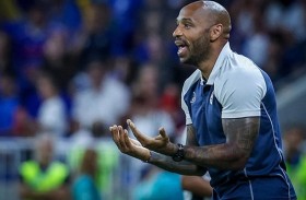  هنري يأمل أن ينهي الحلم بإحراز الذهبية 