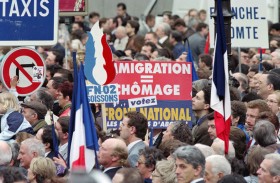 فرنسا تبحث عن «التوازن» في مشروع قانون الهجرة الجديد