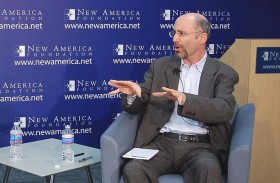 هل كان بايدن صائباً بتعيين روبرت مالي مبعوثاً خاصاً بإيران؟