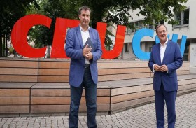 اليمين الألماني يعد بالاستقرار رغم رحيل ميركل...!