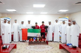 مجلس إدارة نادي الشارقة الرياضي يستقبل ثنائي كرة الطاولة