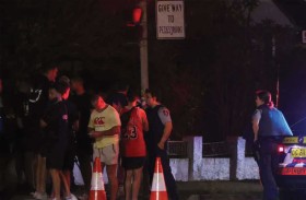 مسن يطلق الرصاص عشوائياً 