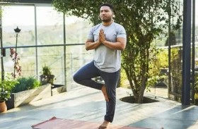 الوقوف على ساق واحدة.. تمرين بسيط يقوي دماغك