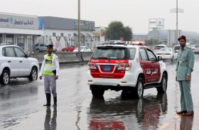 فريق الطوارئ والأزمات المحلي برأس الخيمة يرفع درجة الجاهزية ويدعو الجمهور إلى توخي الحيطة والحذر بسبب تقلبات الطقس