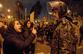 انشقاق واحتجاجات...أسوأ أزمة في إيران منذ عقد