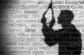 يقتل زوجته وأولاده قبل انتحاره 