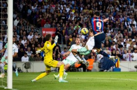 الدوري الإسباني.. برشلونة على بعد نقطتين من منصة التتويج