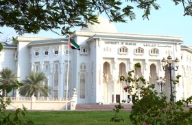 جامعة الشارقة وجلاكسو سميث كلاين توقعان عقد مشروع بحثي