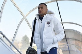 رئيسة بلدية باريس تعلق على أزمة مبابي وسان جيرمان