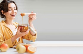 تجربتي في الحصول على فوائد الثوم مع العسل