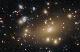 علماء فلك يكشفون عن خريطة لتوزيع المادة المظلمة في الكون