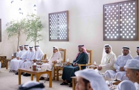 حاكم عجمان وولي عهده يواصلان استقبال جموع المهنئين بحلول شهر رمضان المبارك
