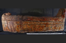 اكتشاف خبيئة توابيت ملونة وبرديات نادرة في الأقصر 