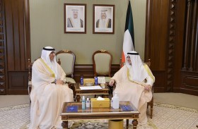 سفير الإمارات يلتقي وزير الخارجية الكويتي ويبحث معه العلاقات الثنائية